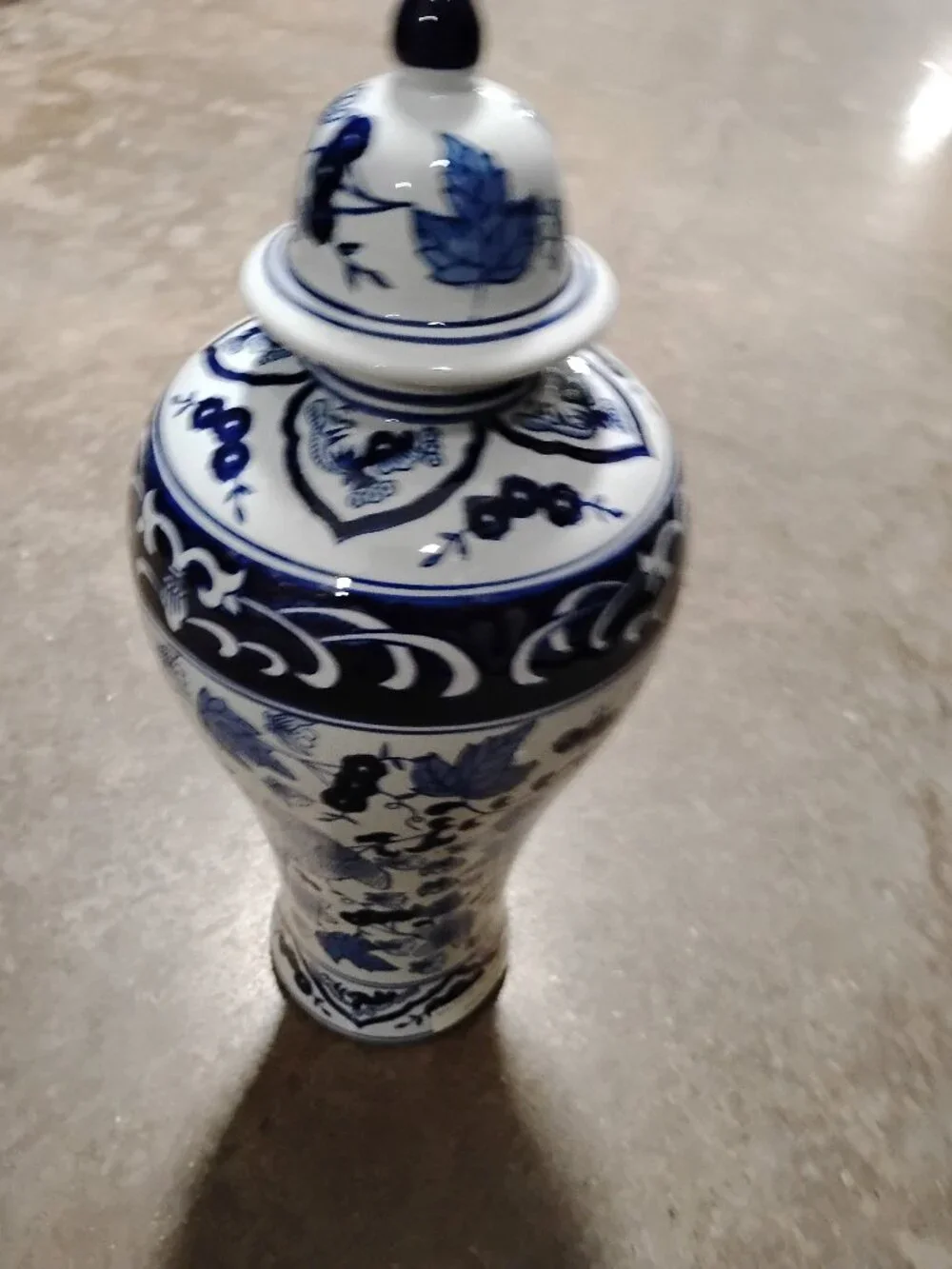 New Blue And White Ceramic Vase Jar With Lid